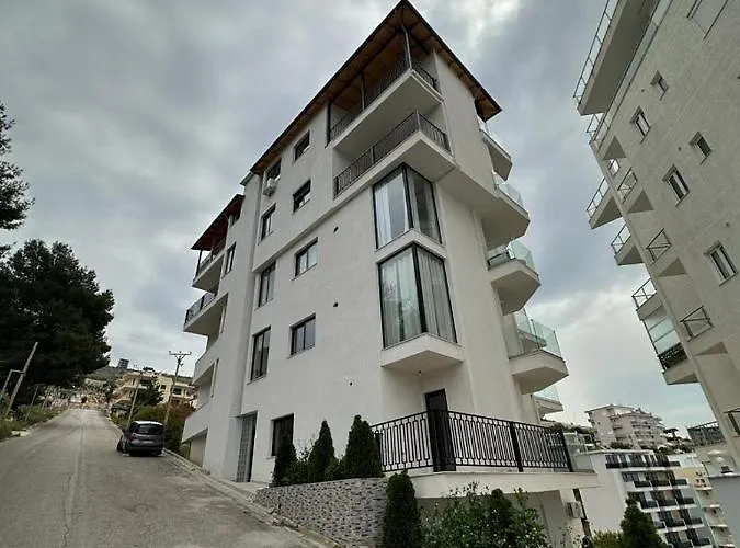 Santa Quaranta 2 Apartment *